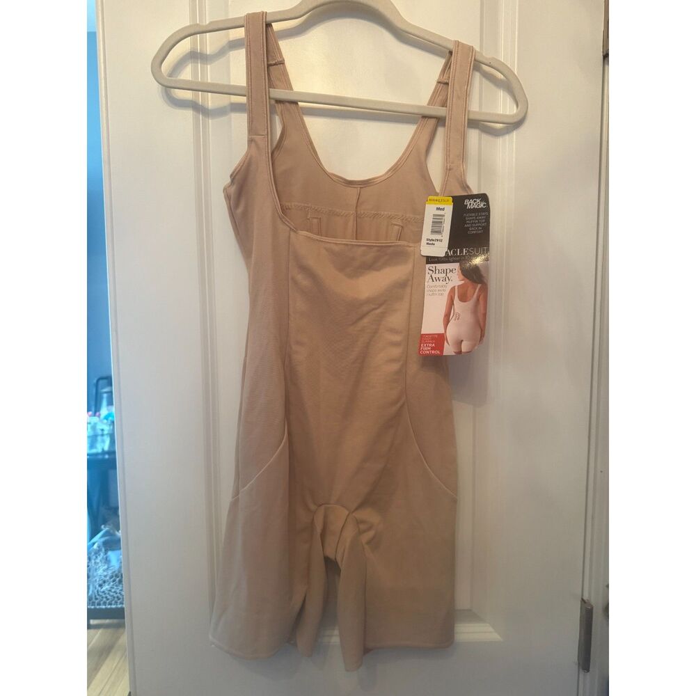 BNWT Miraclesuit Fully body Shapwear Size Medium